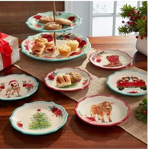 The Pioneer Woman Christmas Holiday Appetizer 6-piece Plate Set.